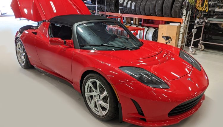 Tesla Roadster Top Speed And Range Details
